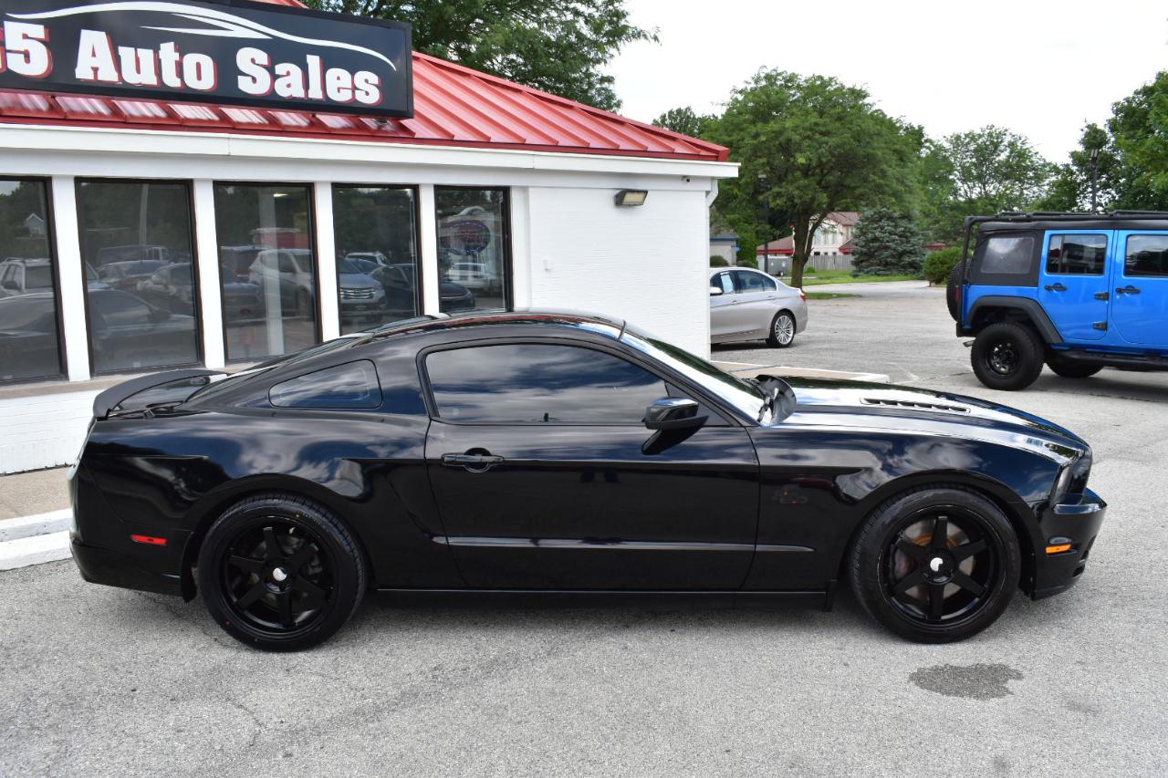 Ford Mustang GT Premium 2D Coupe 2013