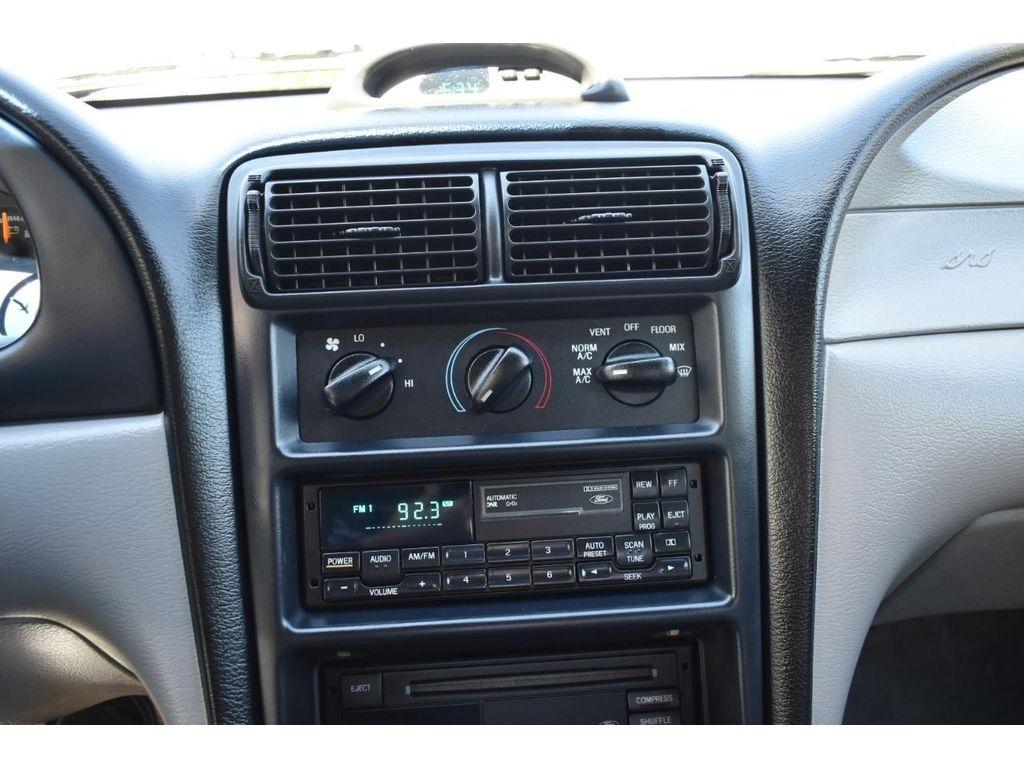 Ford Mustang GT convertible 1996