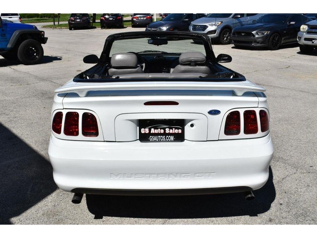 Ford Mustang GT convertible 1996
