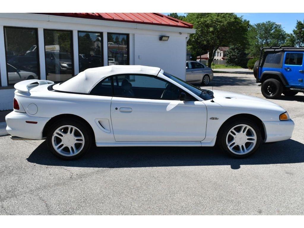 Ford Mustang GT convertible 1996