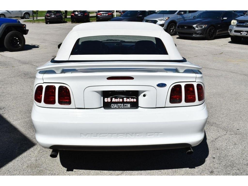 Ford Mustang GT convertible 1996
