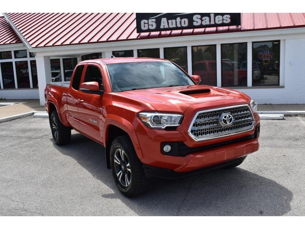 Toyota Tacoma 4WD Access Cab V6 MT TRD Sport (Natl) 2017