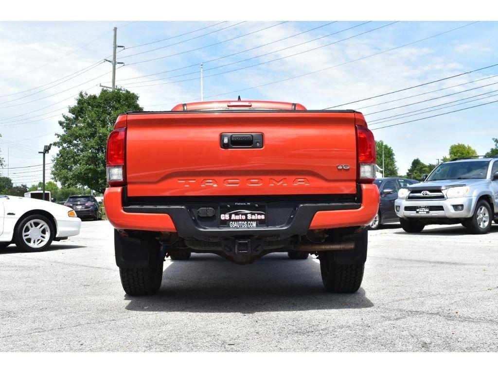 Toyota Tacoma 4WD Access Cab V6 MT TRD Sport (Natl) 2017