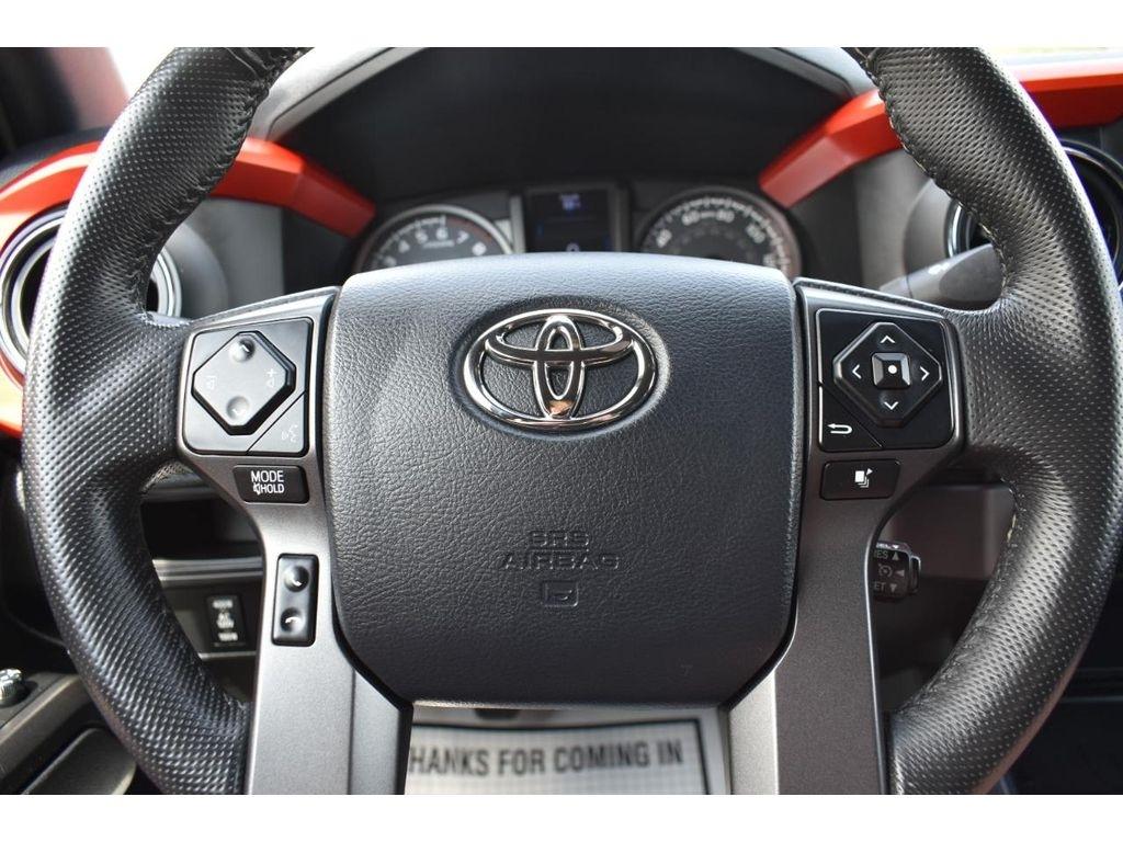 Toyota Tacoma 4WD Access Cab V6 MT TRD Sport (Natl) 2017