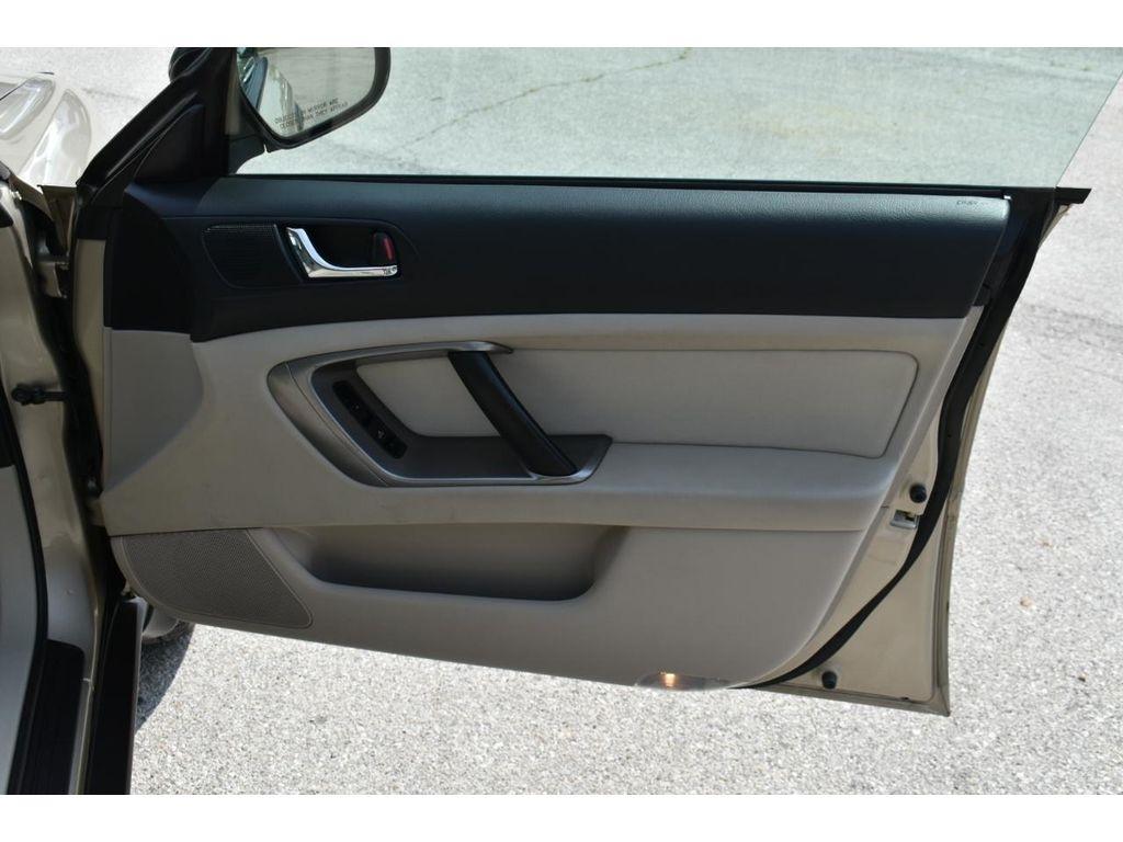 Subaru Outback  2008