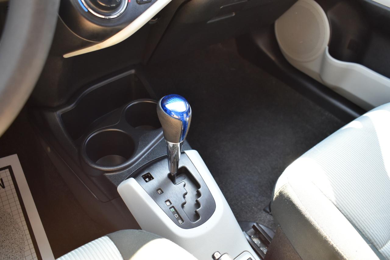 Toyota Prius c Three 2012