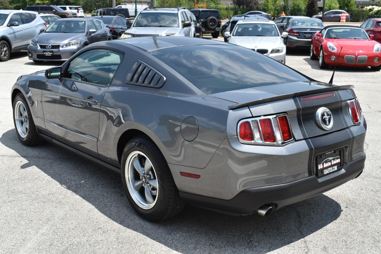 Ford Mustang V6 Coupe 2011