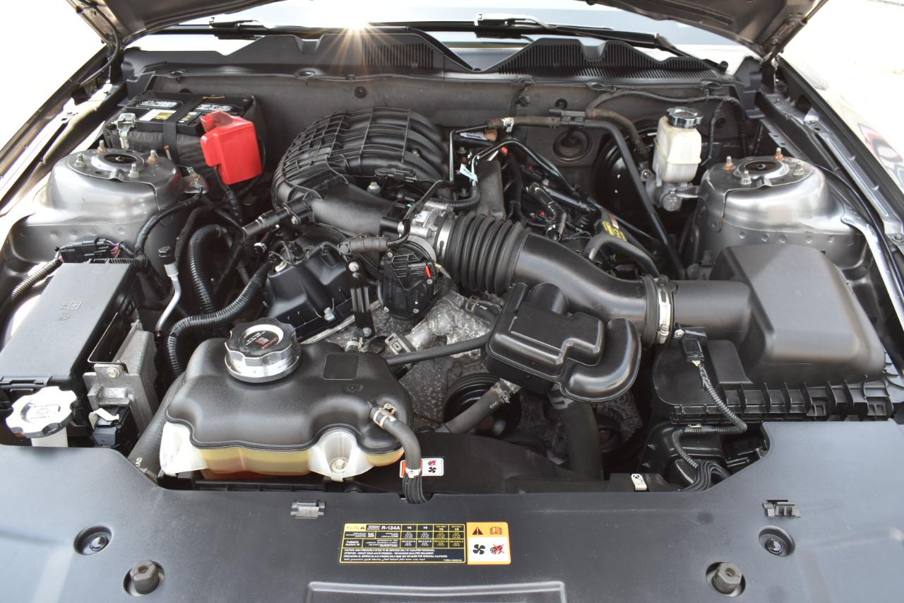 Ford Mustang V6 Coupe 2011