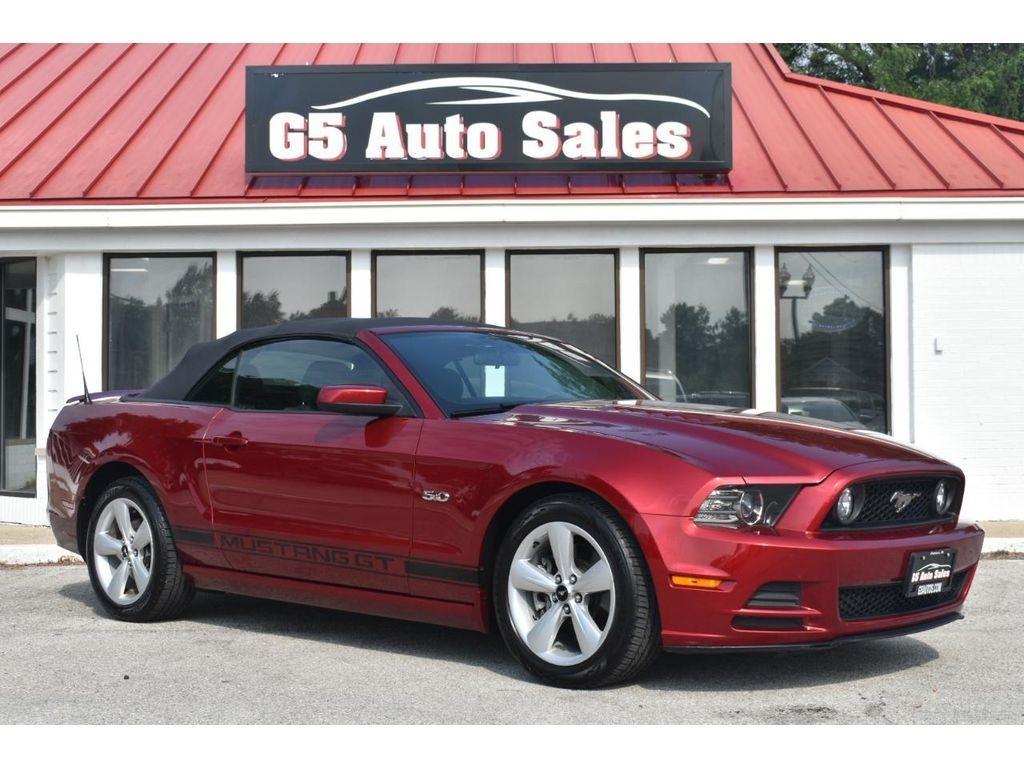 Ford Mustang GT convertible 2014