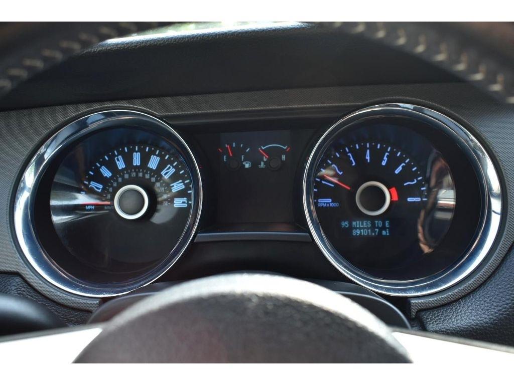 Ford Mustang GT convertible 2014