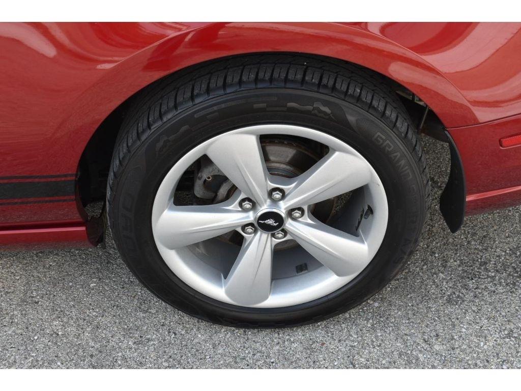 Ford Mustang GT convertible 2014