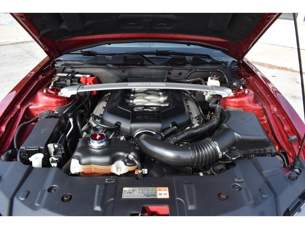 Ford Mustang GT convertible 2014