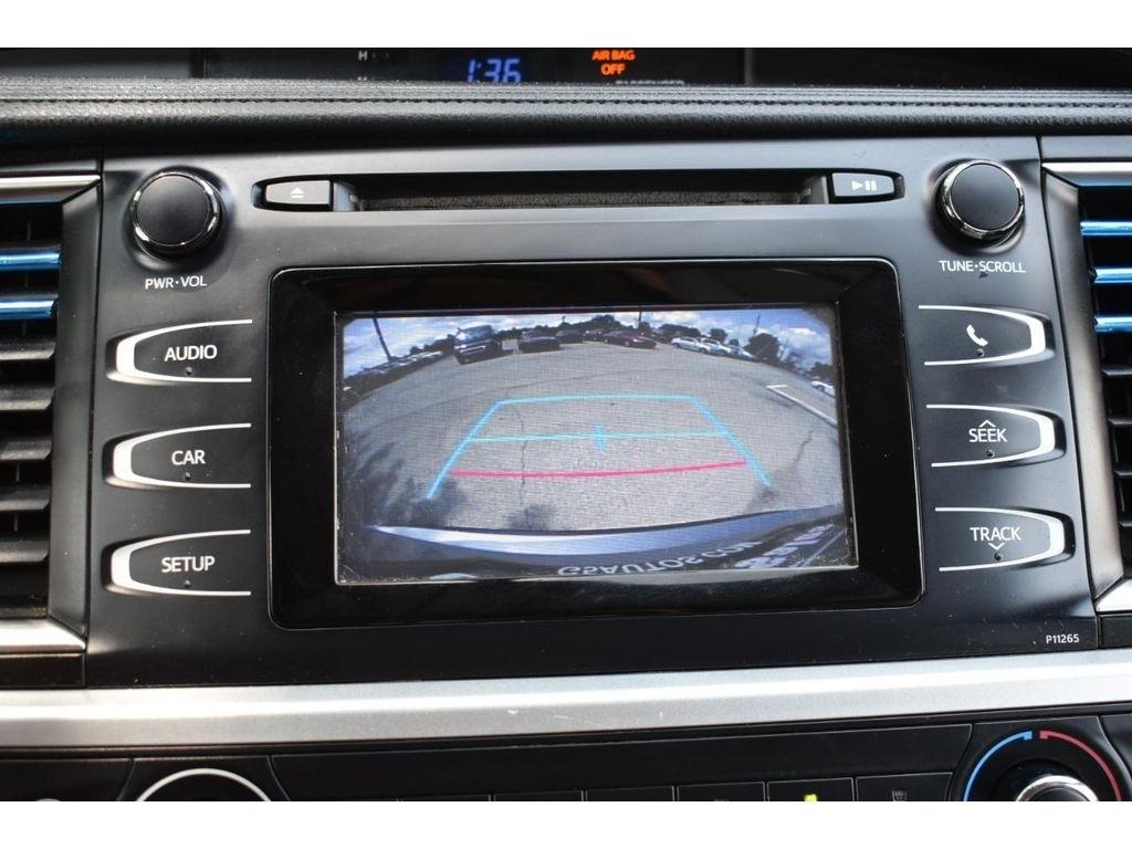 Toyota Highlander LE AWD V6 2016
