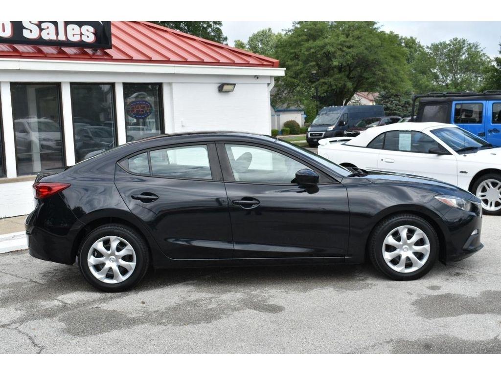 Mazda MAZDA3 i Sport MT 4-Door 2016