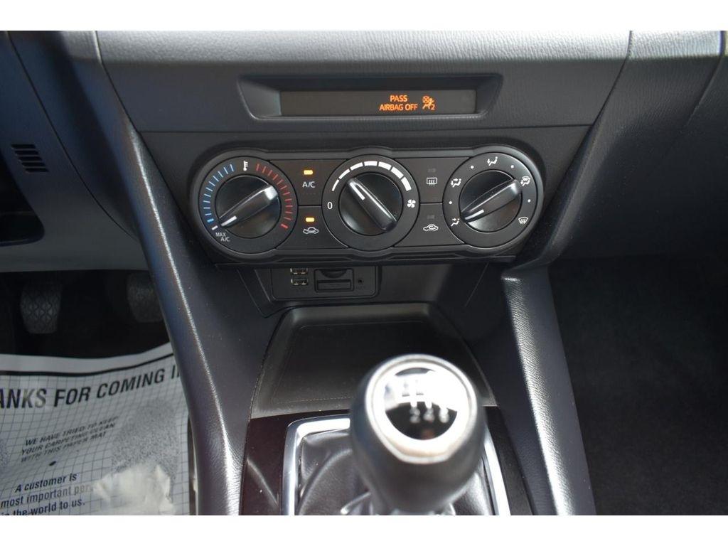 Mazda MAZDA3 i Sport MT 4-Door 2016