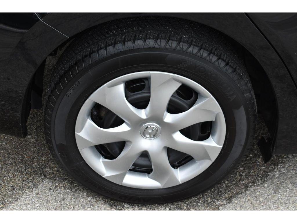 Mazda MAZDA3 i Sport MT 4-Door 2016