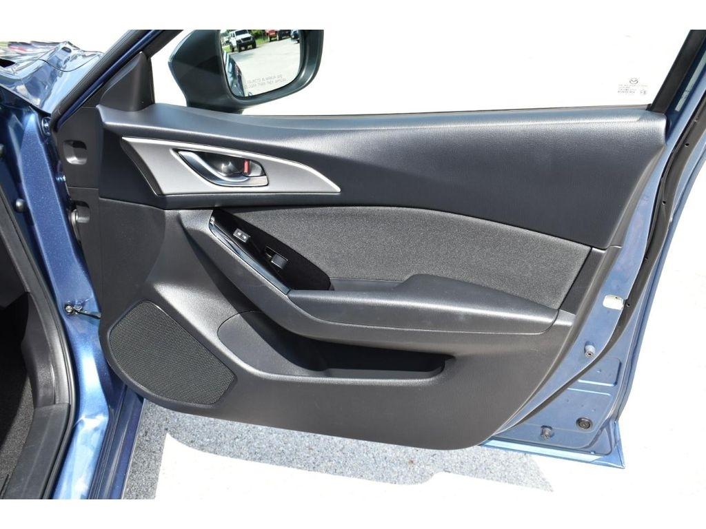 Mazda MAZDA3 i Sport AT 4-Door 2017