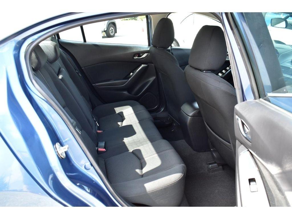 Mazda MAZDA3 i Sport AT 4-Door 2017
