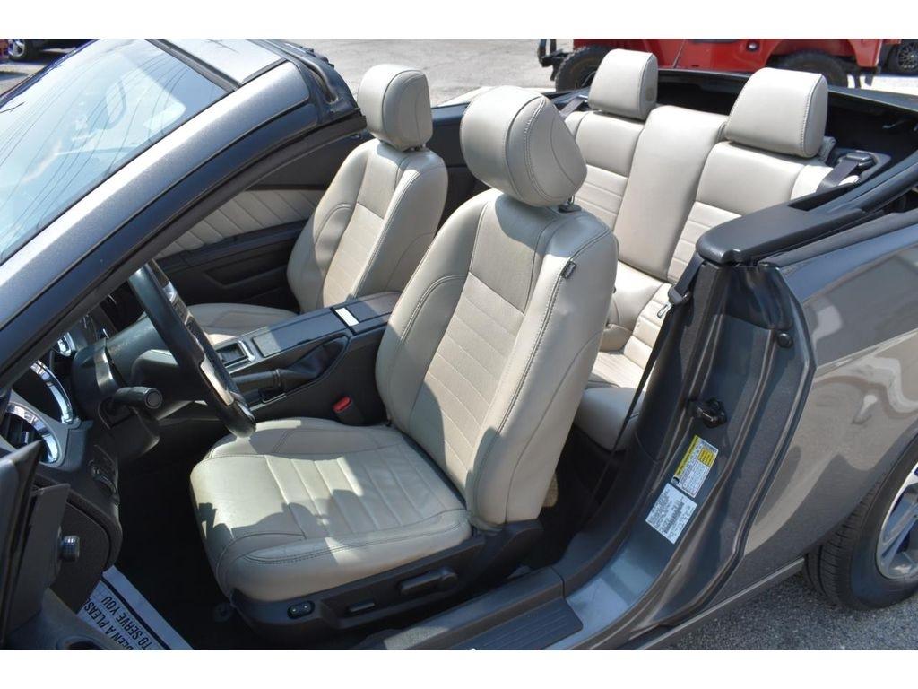 Ford Mustang V6 Premium Convertible 2014