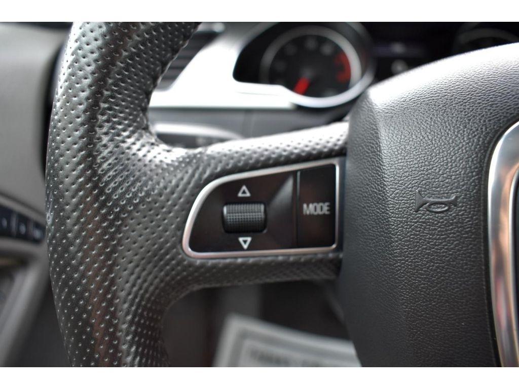 Audi A5 Prestige Cabriolet quattro 7A 2011