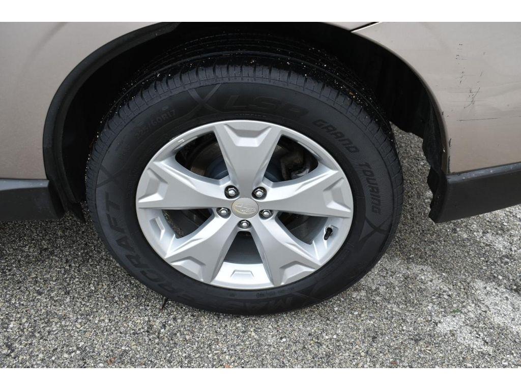 Subaru Forester 2.5i Limited 2015