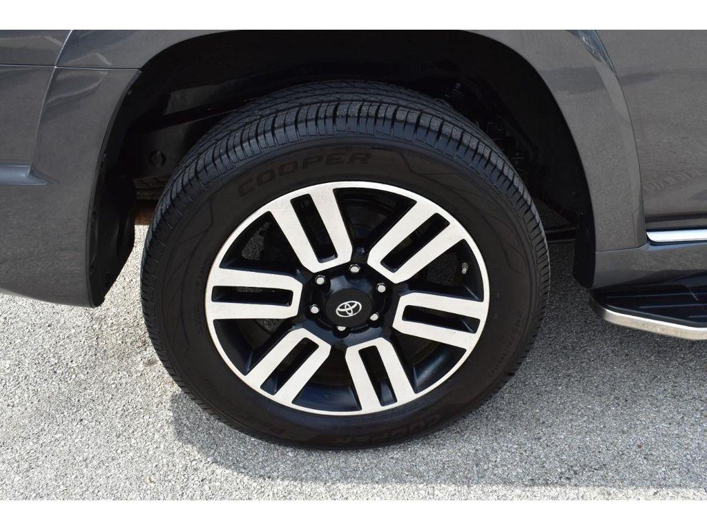 Toyota 4Runner Limited 4WD V6 2016
