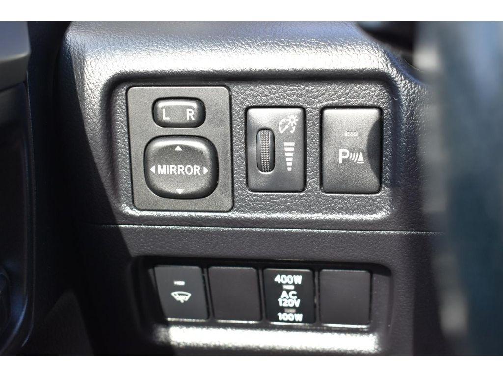 Toyota 4Runner Limited 4WD V6 2016