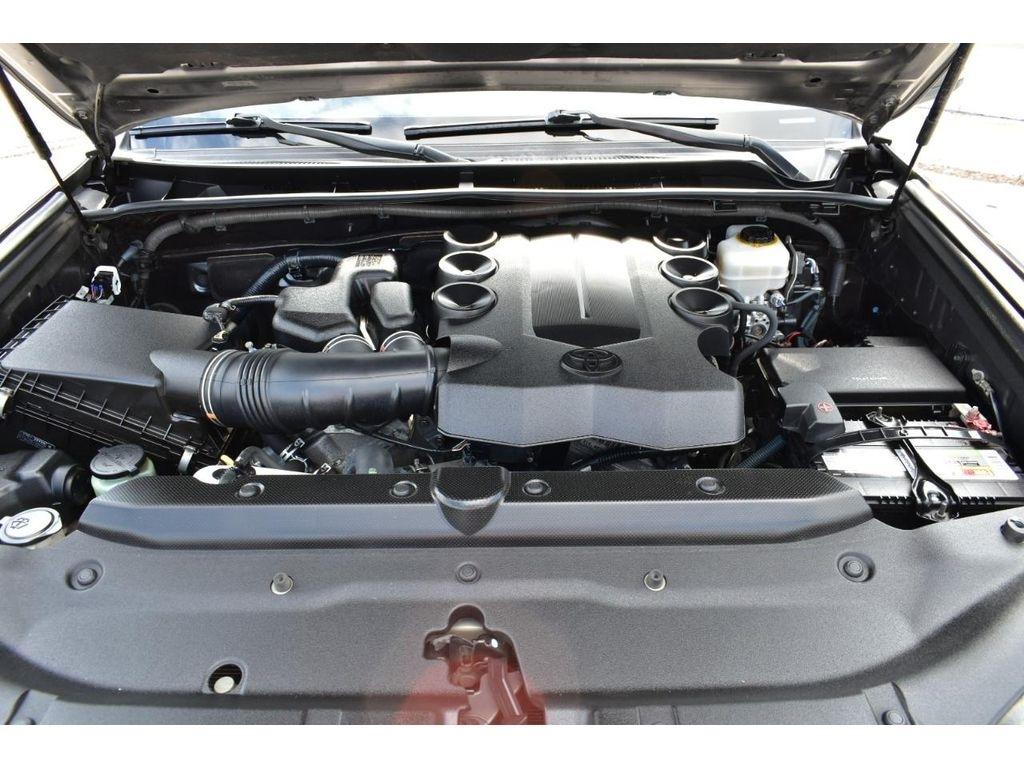 Toyota 4Runner Limited 4WD V6 2016
