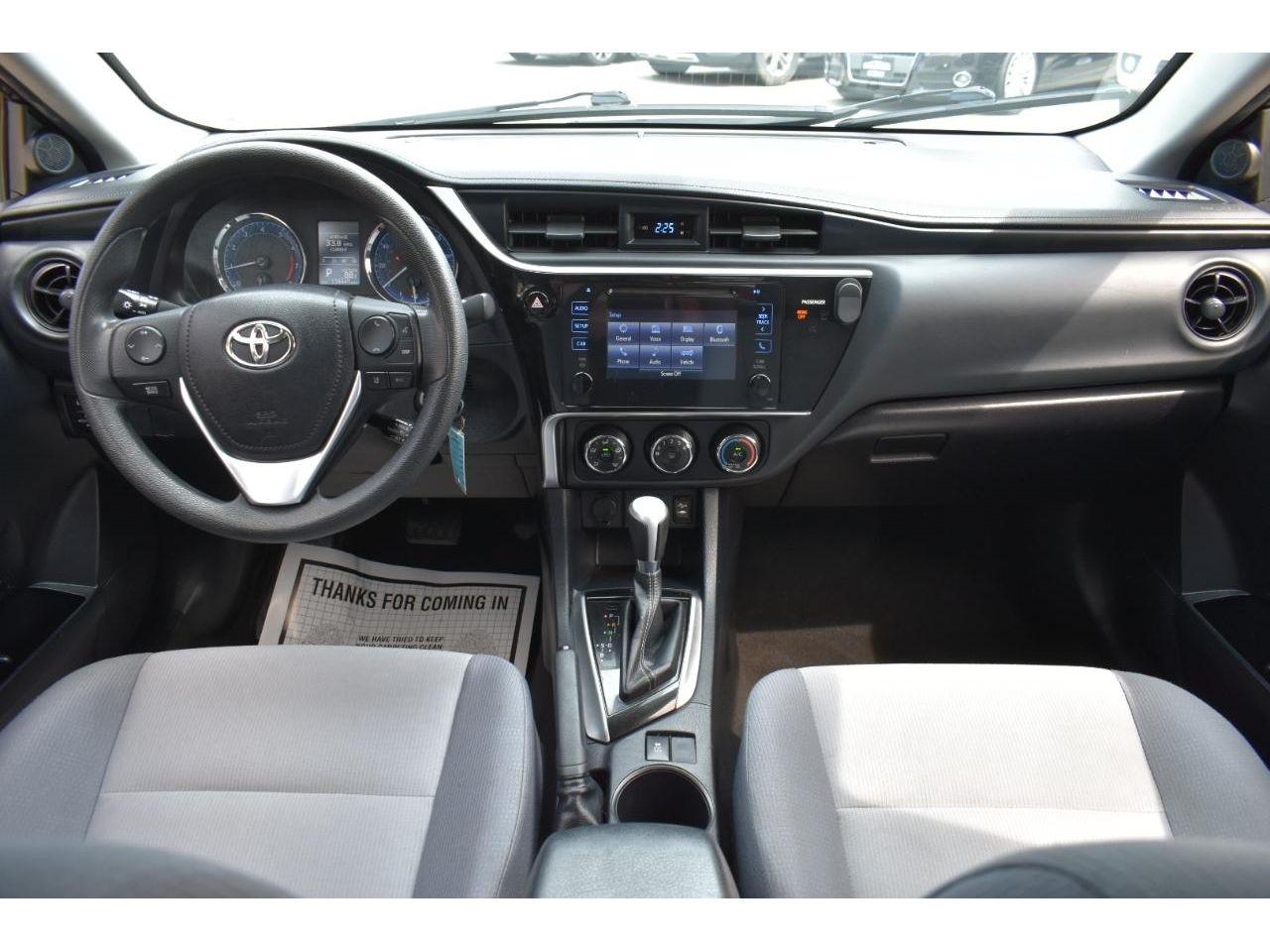 Toyota Corolla L CVT 2017