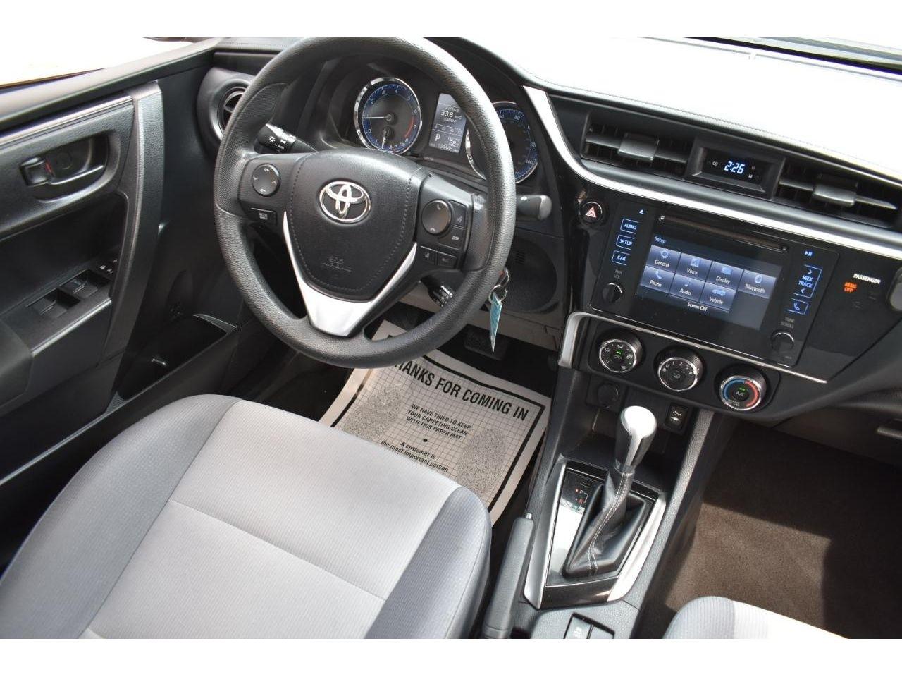 Toyota Corolla L CVT 2017