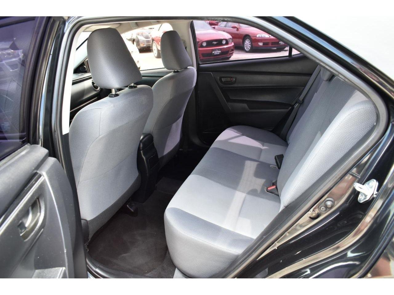 Toyota Corolla L CVT 2017
