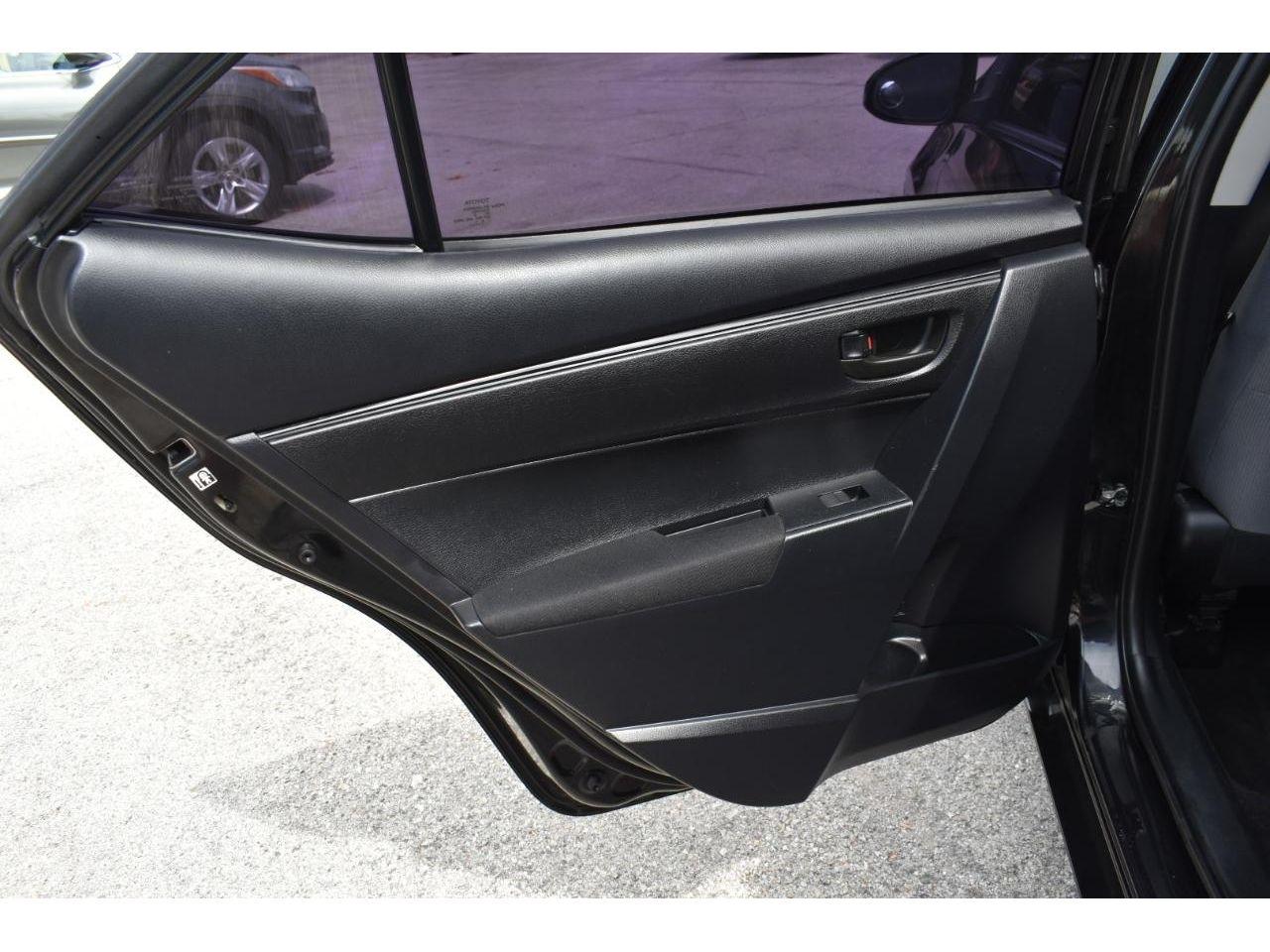 Toyota Corolla L CVT 2017
