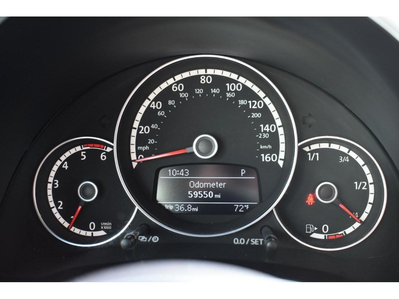 Volkswagen Beetle TDI Convertible 6A 2013