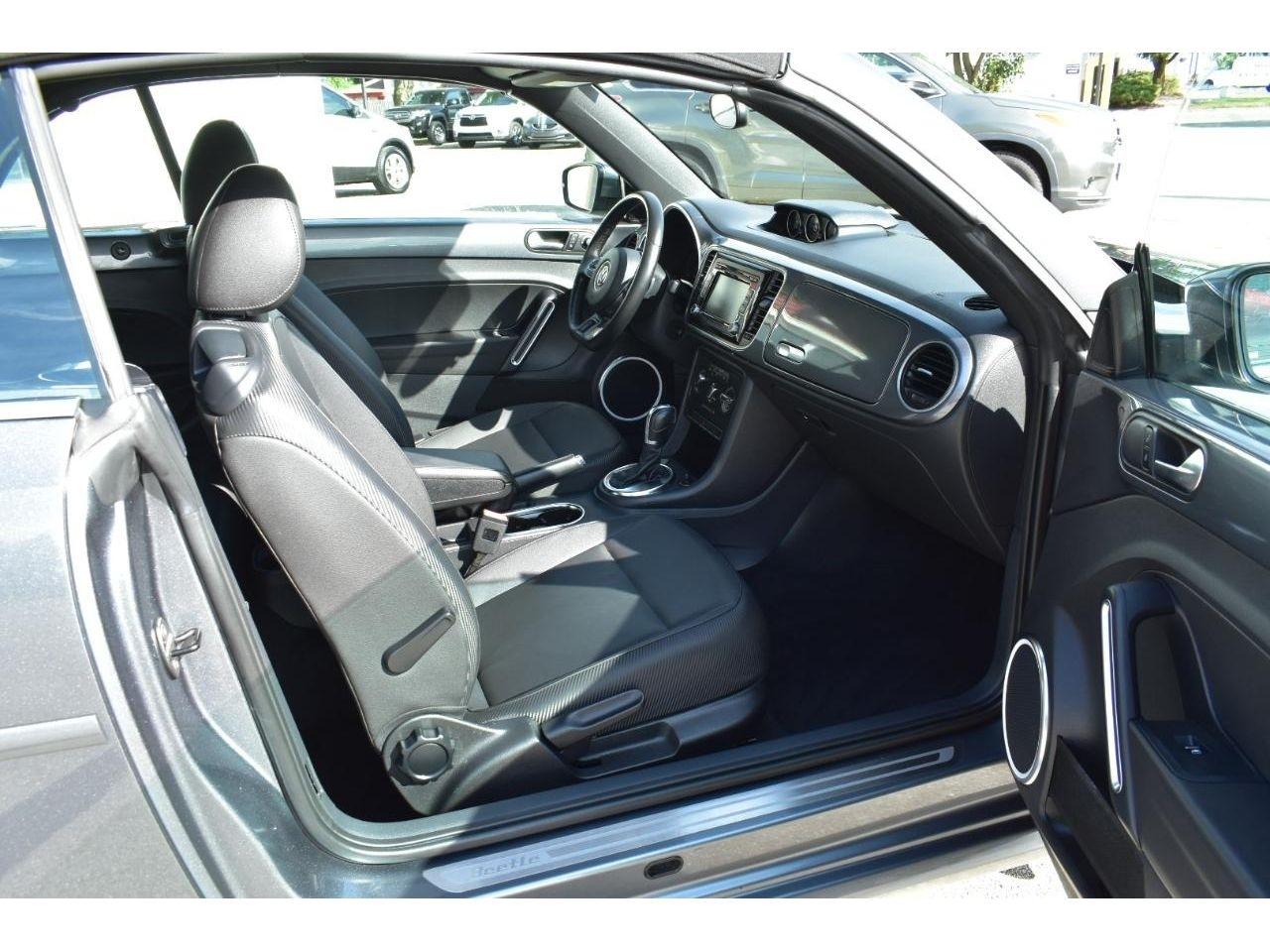 Volkswagen Beetle TDI Convertible 6A 2013