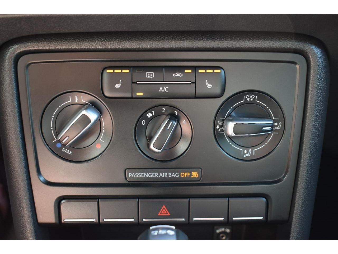 Volkswagen Beetle TDI Convertible 6A 2013