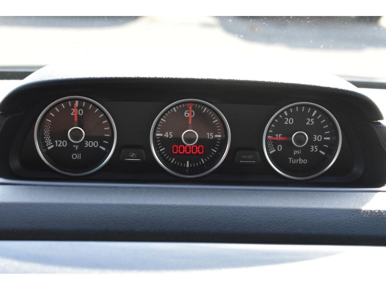 Volkswagen Beetle TDI Convertible 6A 2013