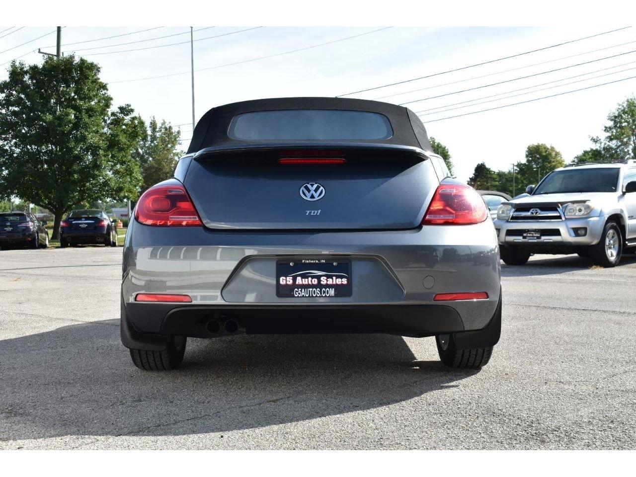 Volkswagen Beetle TDI Convertible 6A 2013