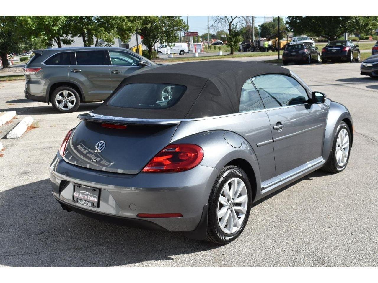 Volkswagen Beetle TDI Convertible 6A 2013