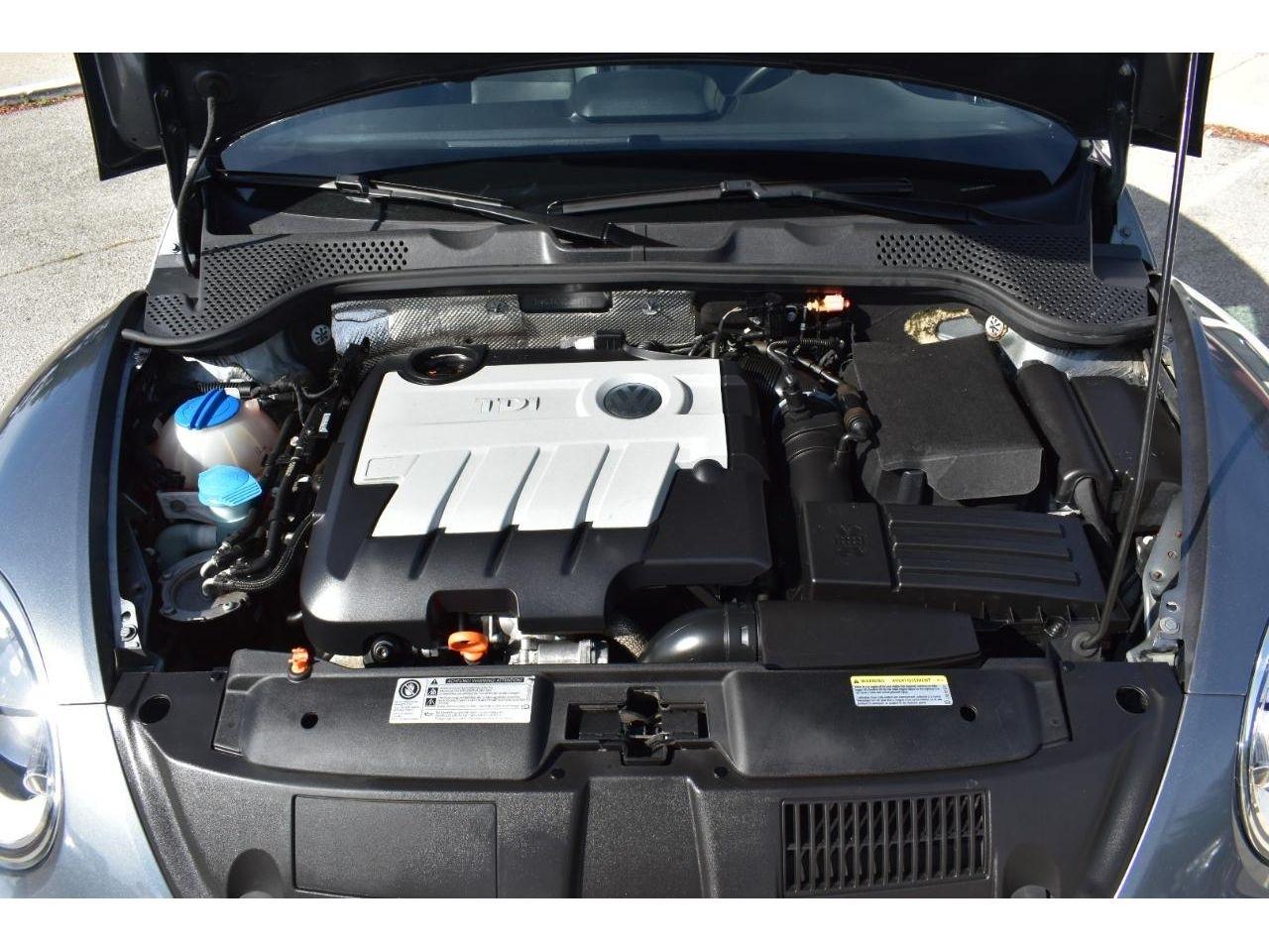 Volkswagen Beetle TDI Convertible 6A 2013