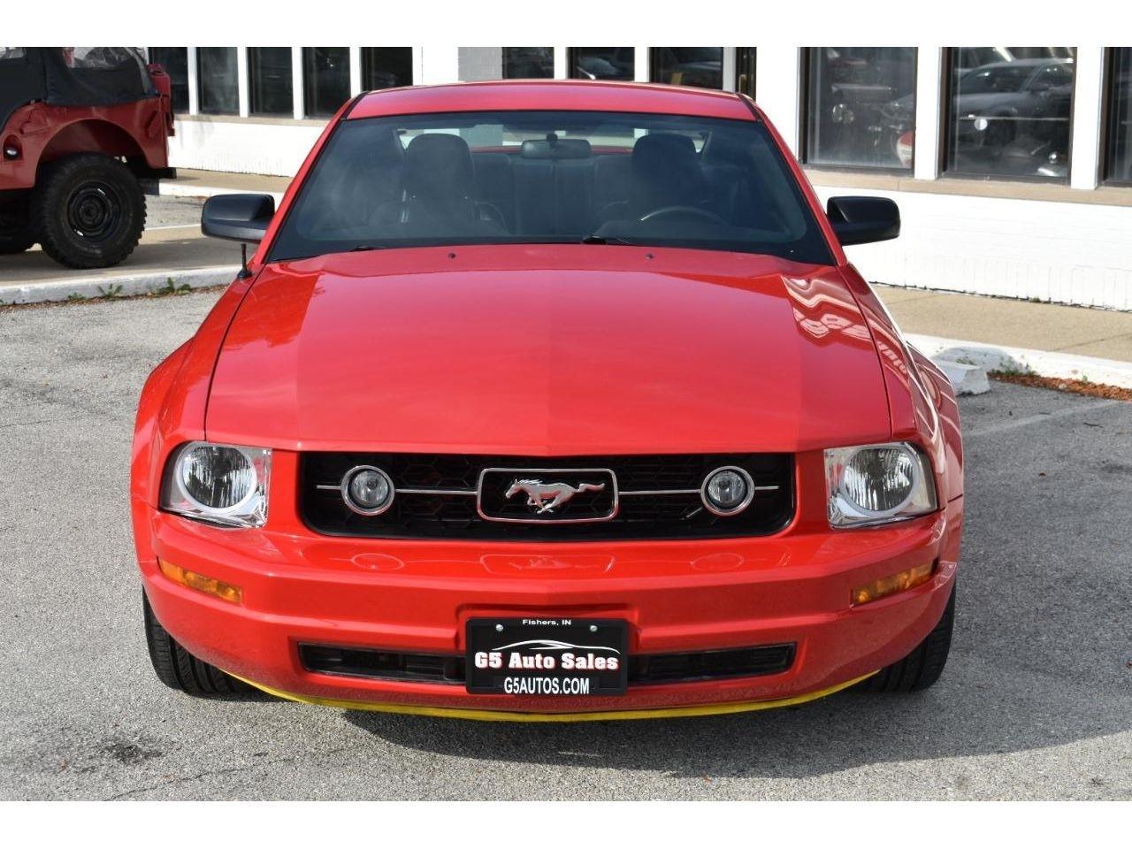 Ford Mustang V6 Deluxe Coupe 2007