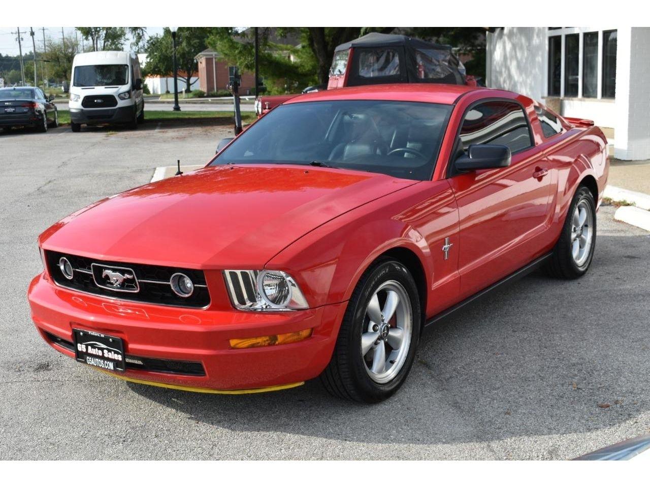 Ford Mustang V6 Deluxe Coupe 2007