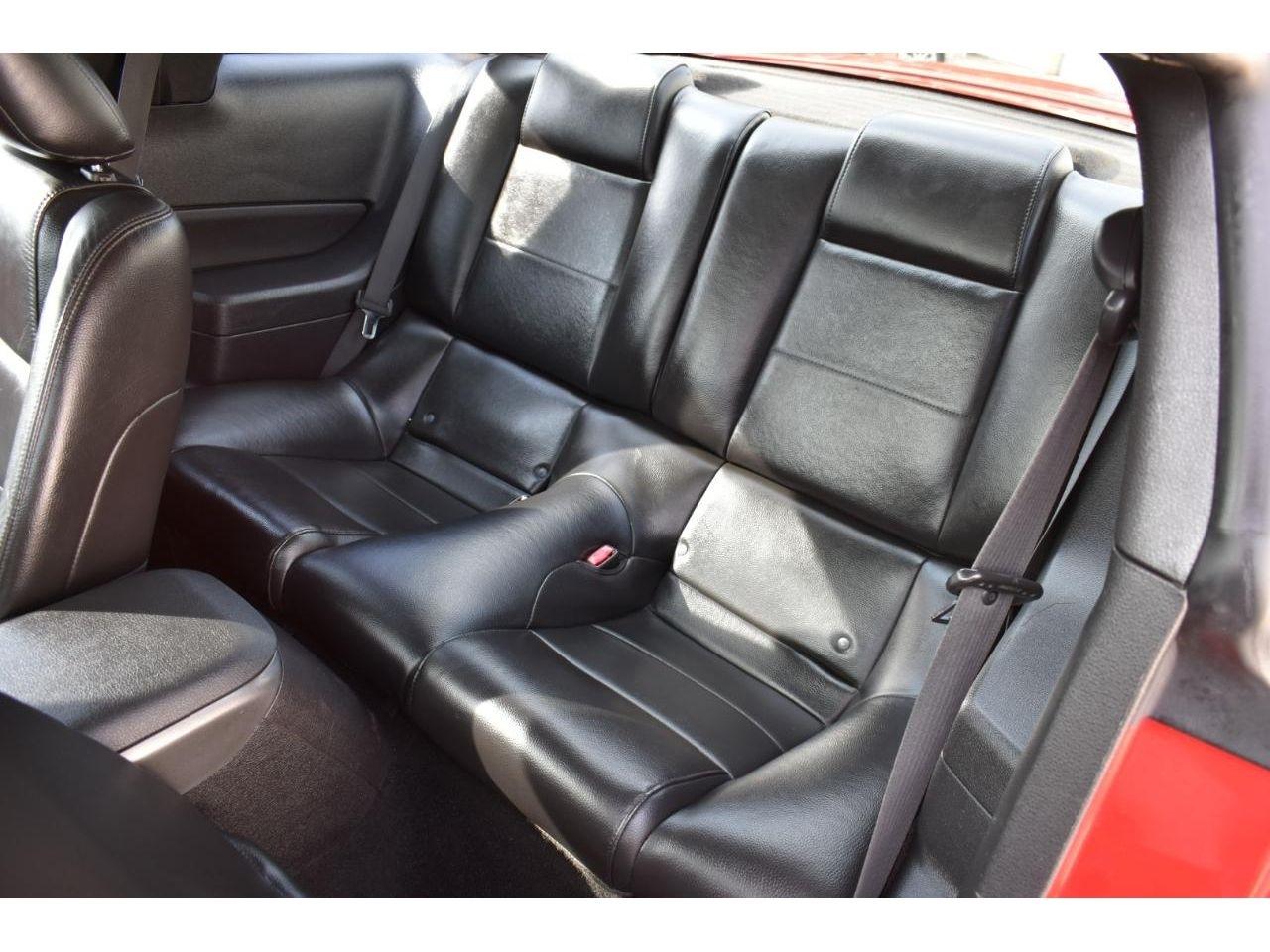 Ford Mustang V6 Deluxe Coupe 2007