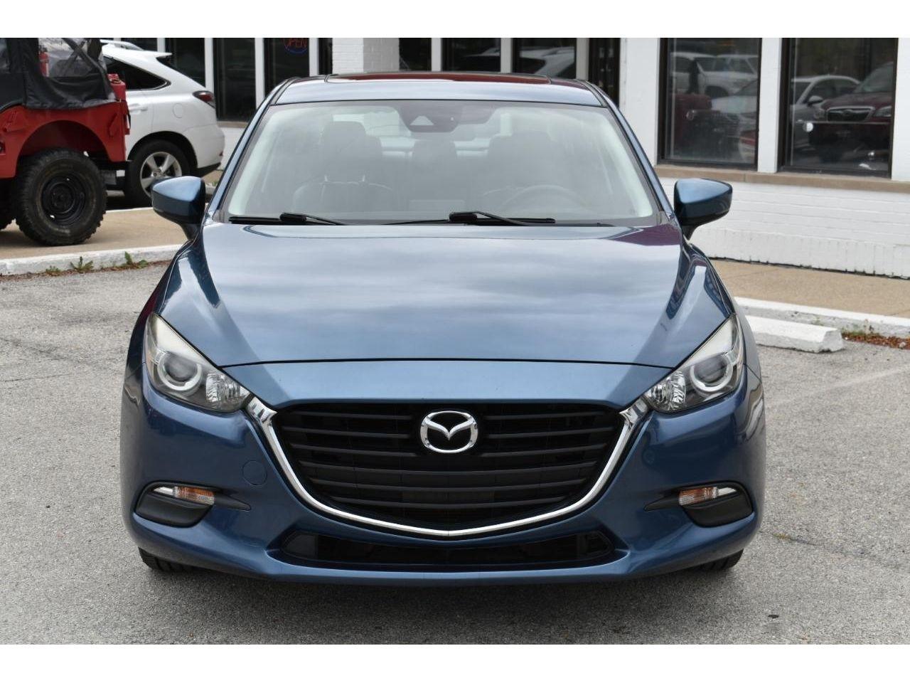 Mazda MAZDA3 i Touring MT 4-Door 2017