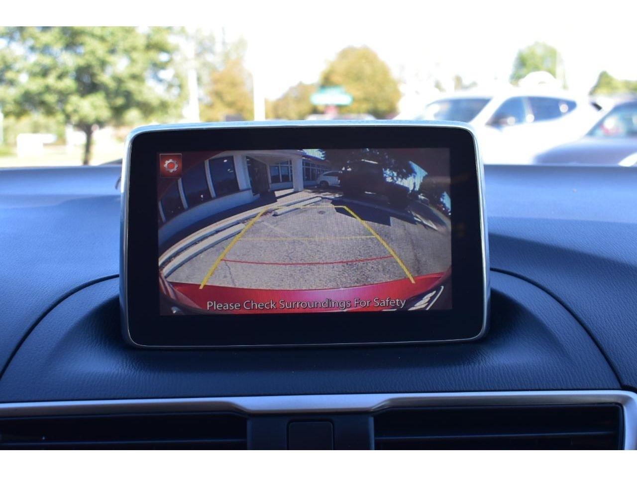 Mazda MAZDA3 I Grand Touring AT 4-Door 2015