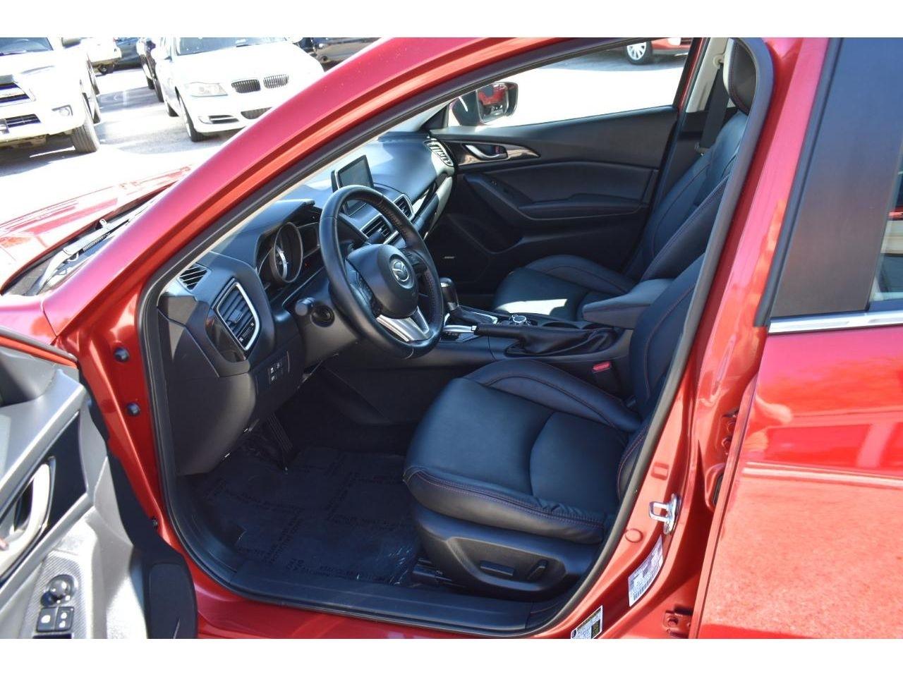 Mazda MAZDA3 I Grand Touring AT 4-Door 2015