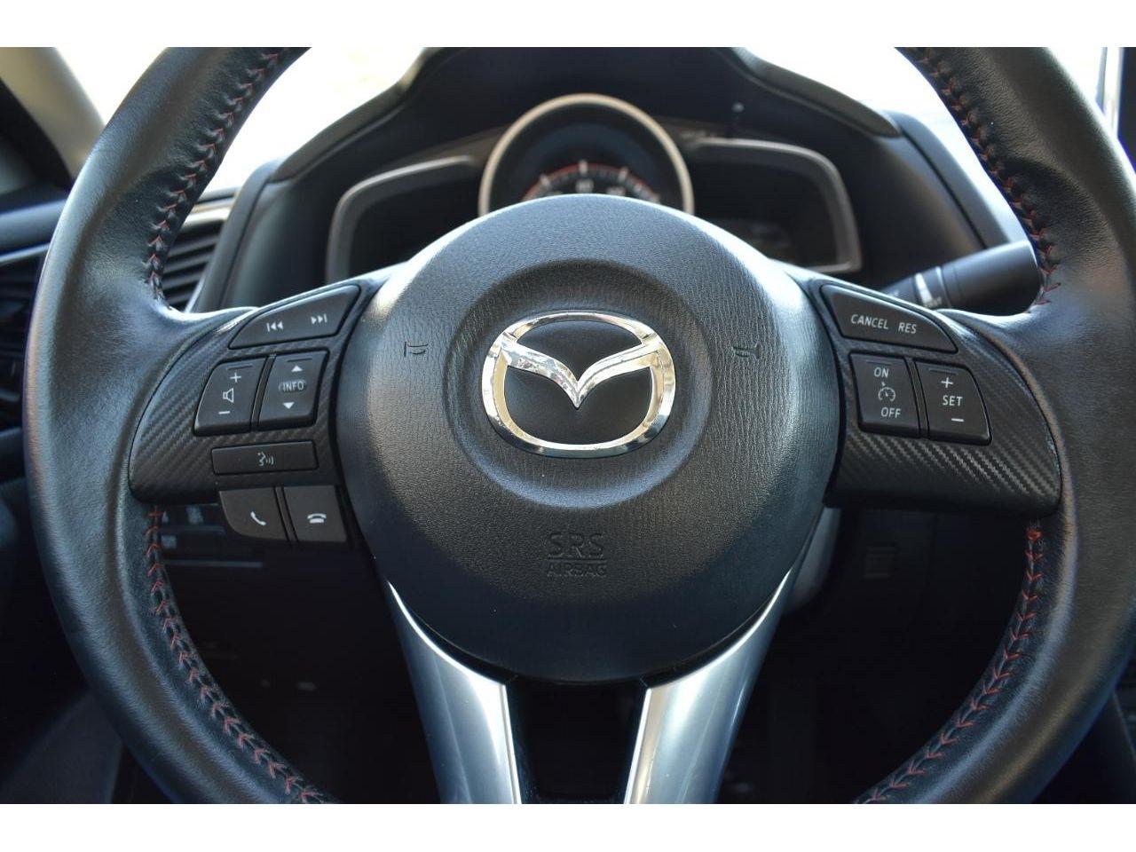 Mazda MAZDA3 I Grand Touring AT 4-Door 2015