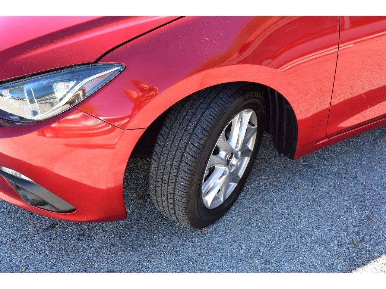 Mazda MAZDA3 I Grand Touring AT 4-Door 2015