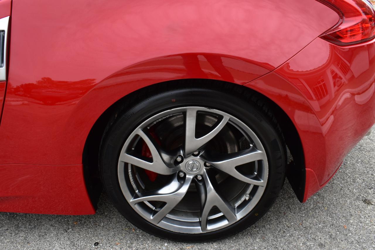 Nissan Z 370Z Coupe Sport Tech 6MT 2015