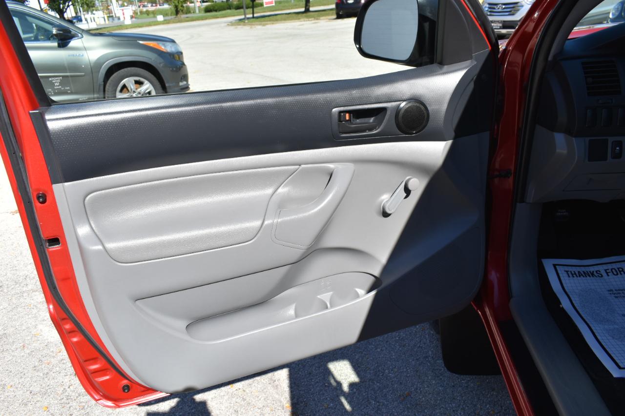 Toyota Tacoma Reg Cab 2.7L I4 Auto 4WD 2014