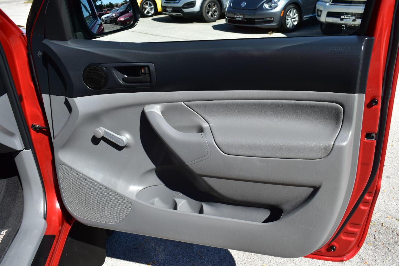Toyota Tacoma Reg Cab 2.7L I4 Auto 4WD 2014